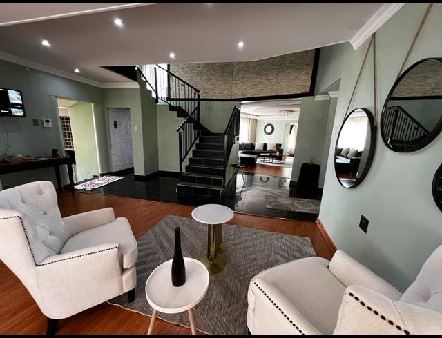 7 BEDROOM HOUSE FOR SALE IN STERPARK